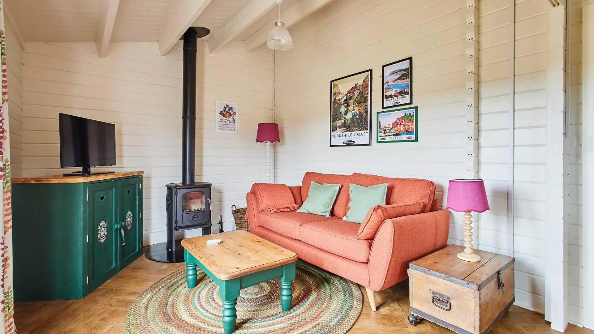 Host & Stay - Station House Cabin Sinnington